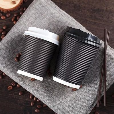 Copos de papel pretos da ondinha da aparência 22oz 630ml da forma e da parte alta para a cafetaria